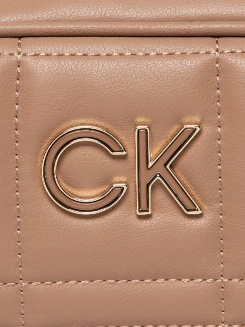 CALVIN KLEIN RE-LOCK QUILTED Camera Bag A Tracolla 2 CALVIN KLEIN RE-LOCK QUILTED Camera Bag A Tracolla - immagine 2