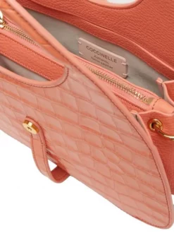 COCCINELLE COSIMA Croco Shiny Soft Borsa A Mano, Con Tracolla, In Pelle -borsa alla moda negozio coccinelle cosima croco shiny soft borsa a mano con tracolla in pelle geranium 8059978389961 2