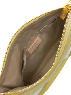 COCCINELLE MAGIE Borsa Piatta Pelle Martellata 8 COCCINELLE MAGIE Borsa Piatta Pelle Martellata -borsa alla moda negozio coccinelle magie borsa piatta pelle martellata lime wash 8059978561978 3