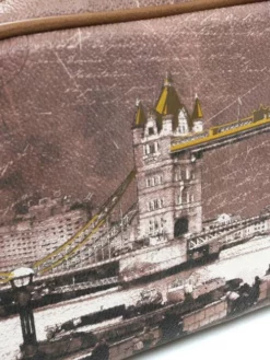 YNOT BLACK & GOLD Camera Case -borsa alla moda negozio ynot black gold camera case london bg 8059392160092 4